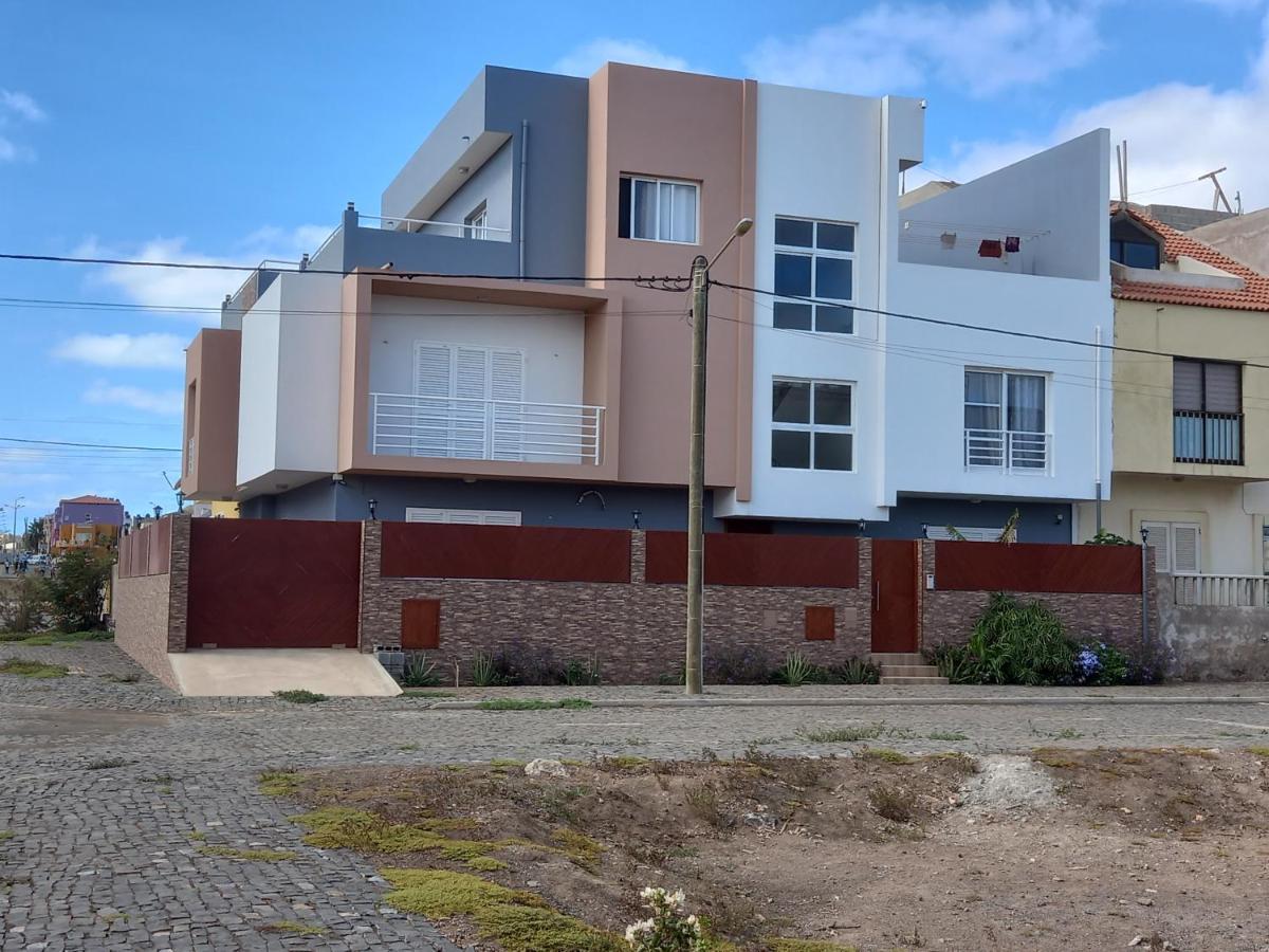 Hotel Nifa House Espargos Exteriér fotografie
