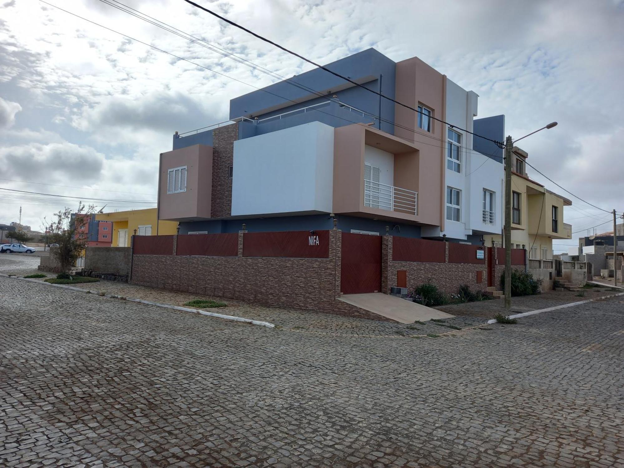Hotel Nifa House Espargos Exteriér fotografie